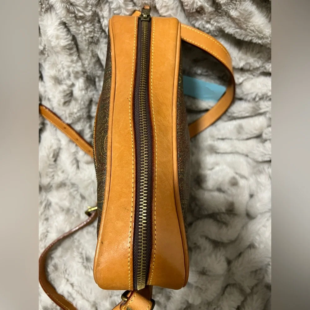 Etro, Elegant Brown Paisley Shoulder Bag EUC - Picture 9 of 10